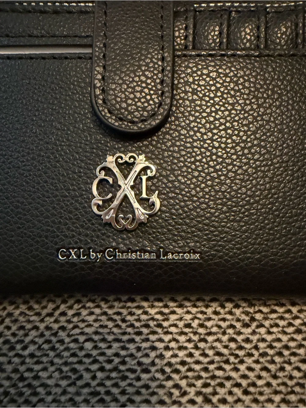 NWT CXL by Christian Lacroix Black Bryce Pebble Id Fold Zipper Wallet